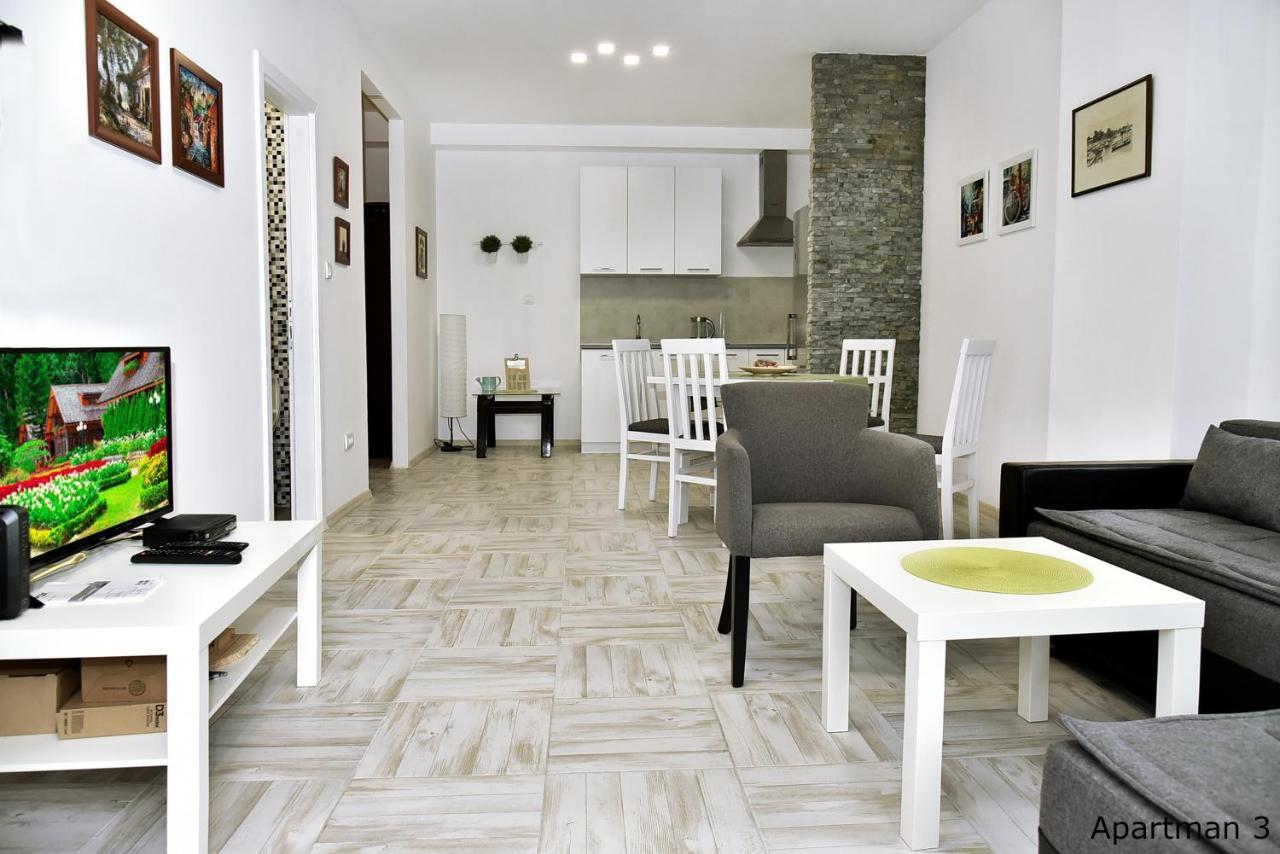 Vajda Apartments โนวีซาด ภายนอก รูปภาพ