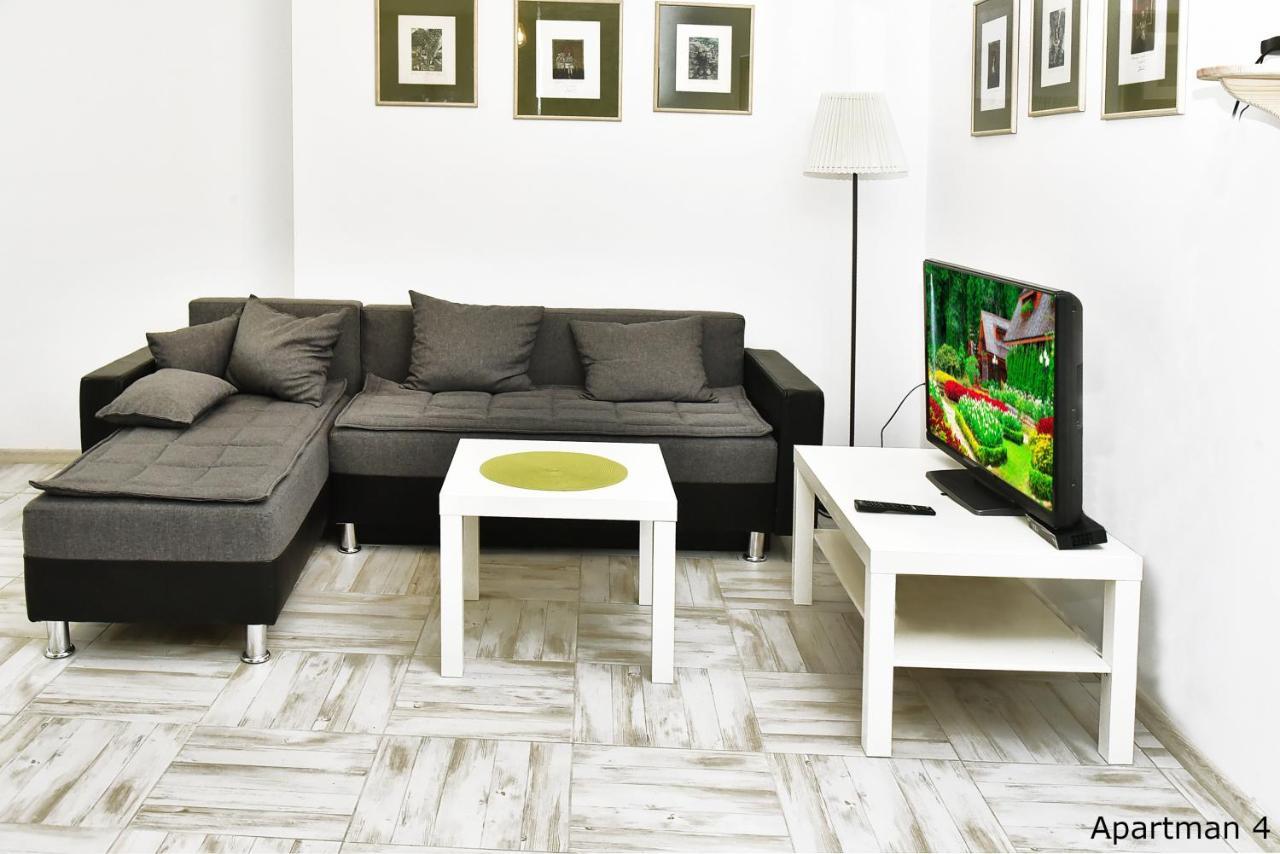 Vajda Apartments โนวีซาด ภายนอก รูปภาพ
